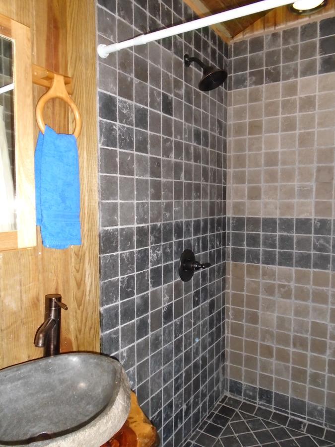 J&H Garden Cabinas Bocas Town Bagian luar foto