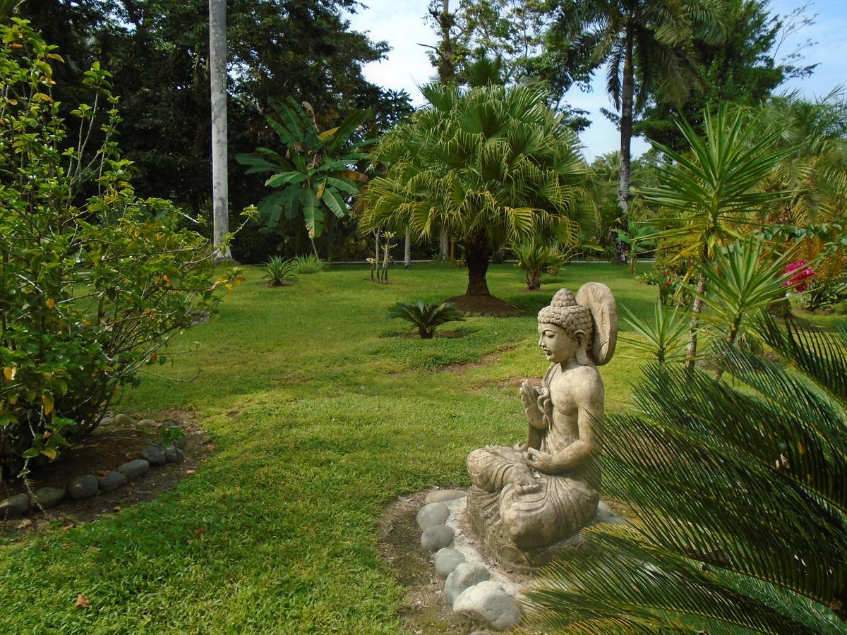 J&H Garden Cabinas Bocas Town Bagian luar foto