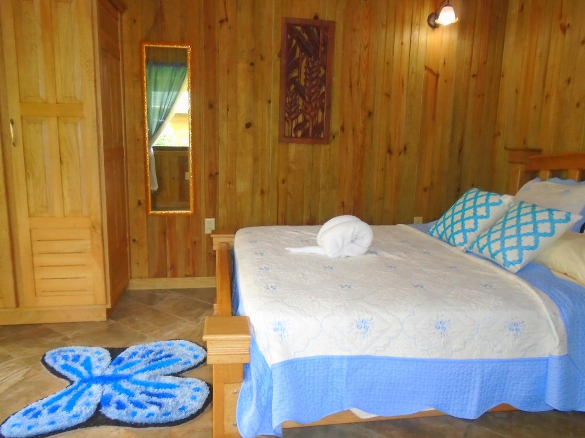 J&H Garden Cabinas Bocas Town Bagian luar foto